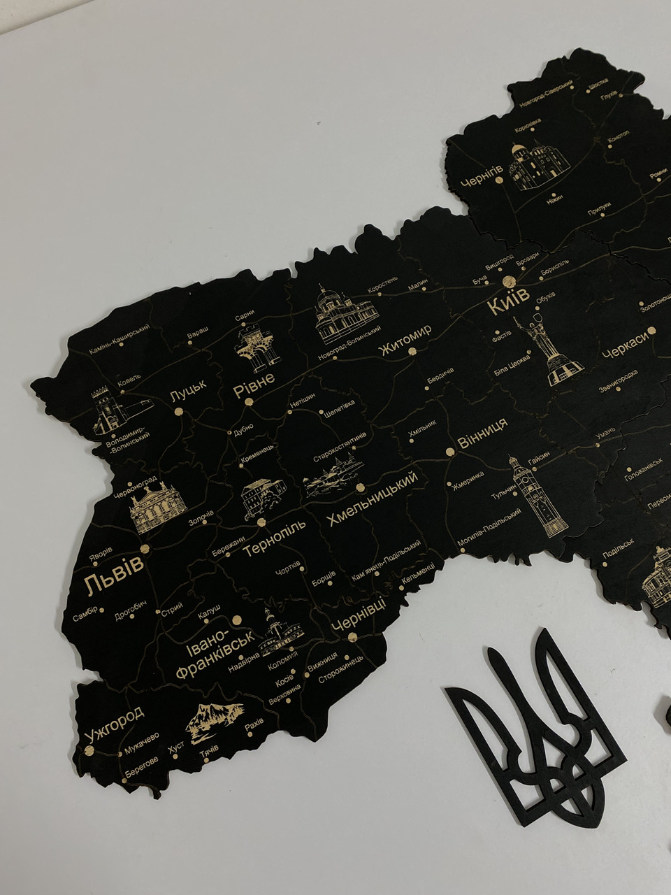 Деревянная карта Украины черная, 70×47 см "Lv" - фото 2 - id-p1861530643