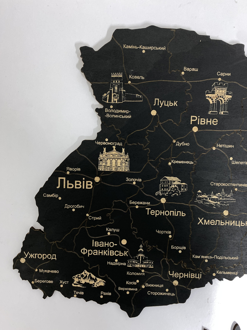 Деревянная карта Украины черная, 70×47 см "Lv" - фото 5 - id-p1861530643