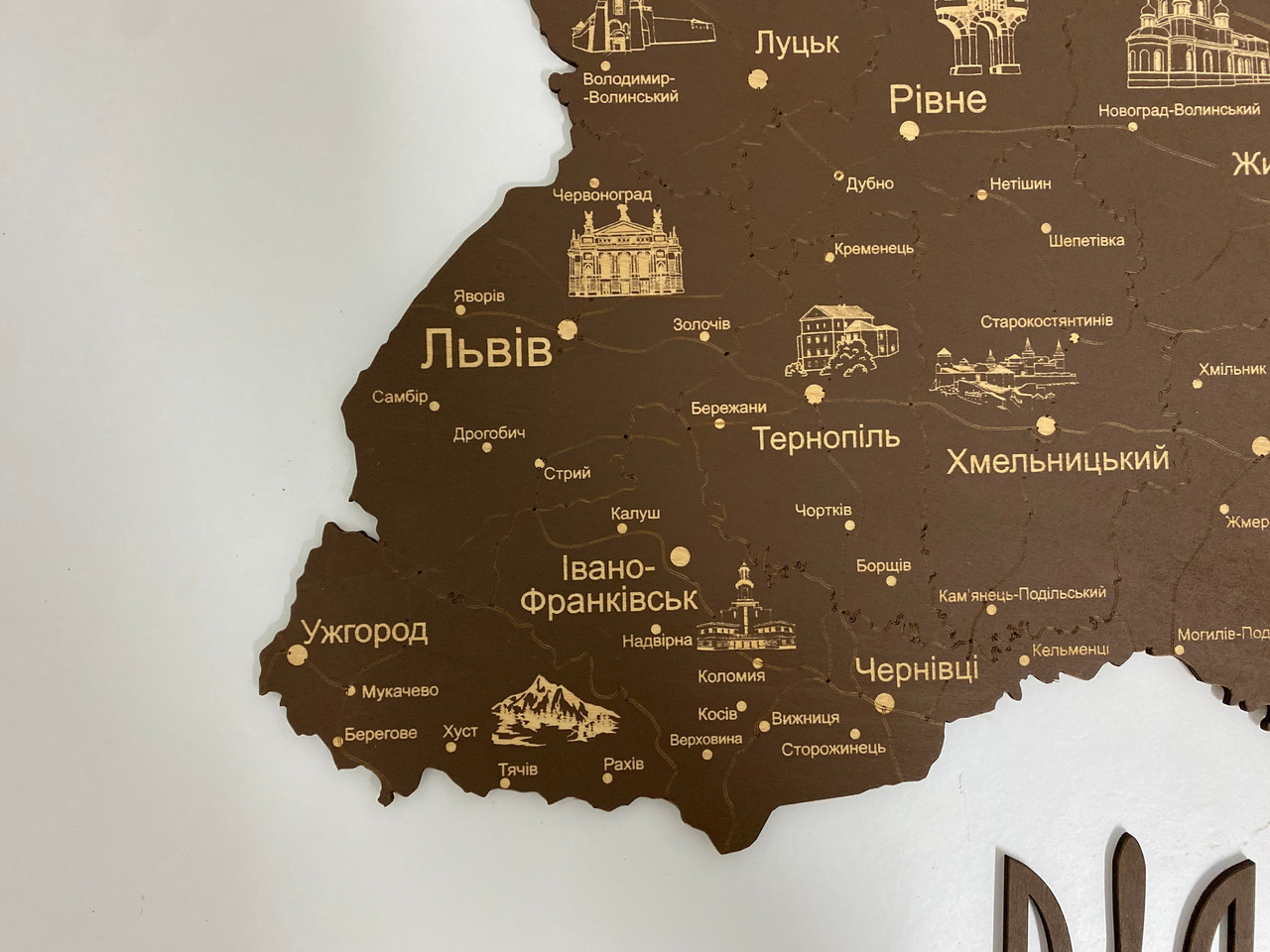 Деревянная карта Украины коричневая, 70×47 см "Lv" - фото 3 - id-p1861530646
