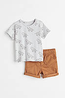 Костюм для мальчика футболка и шорты Леопард H&M 86см