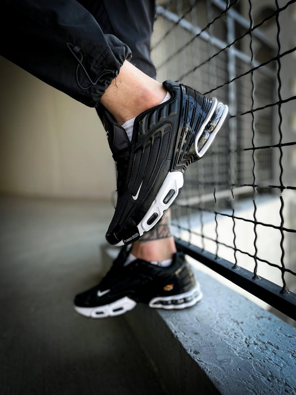 Nike tuned air max hotsell plus tn iii 3