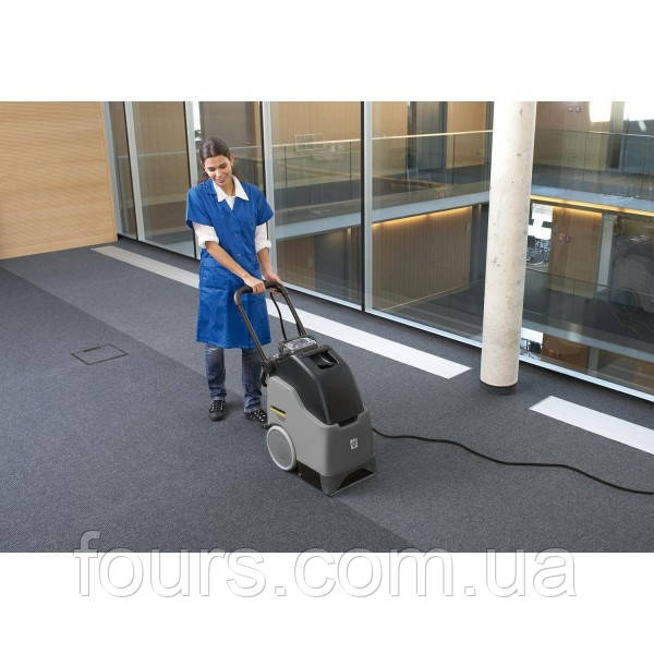 Машина для чистки ковров Karcher BRC 30/15 C - фото 3 - id-p6456745