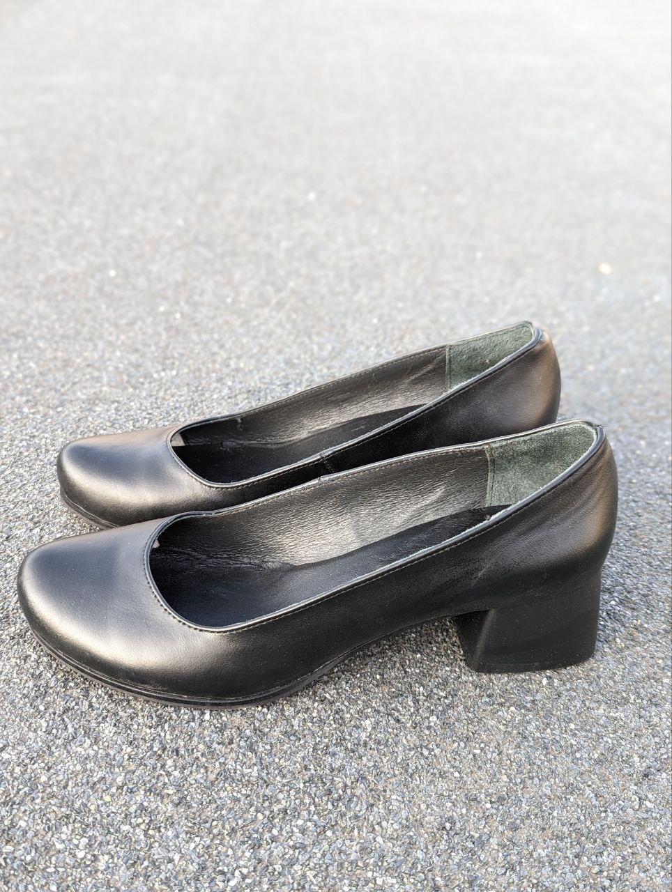 STTOPA Розміри 36-43. Туфлі великих розмірів шкіряні. Каблук 4,5 см. 145-3643-45 Чорні, фото 1