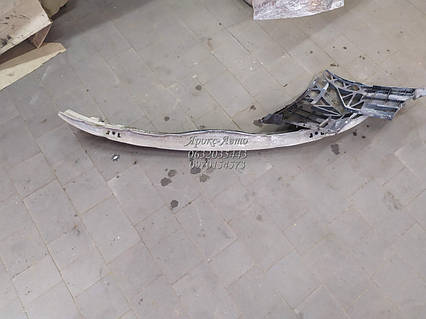 Підсилювач бампера перед і кронштейни пр. і лев Audi A4 B5 (S4, RS4) 1999 000039545