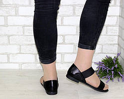 Зручні жіночі босоніжки чорні маленький каблук закрита п'ята розмір 39