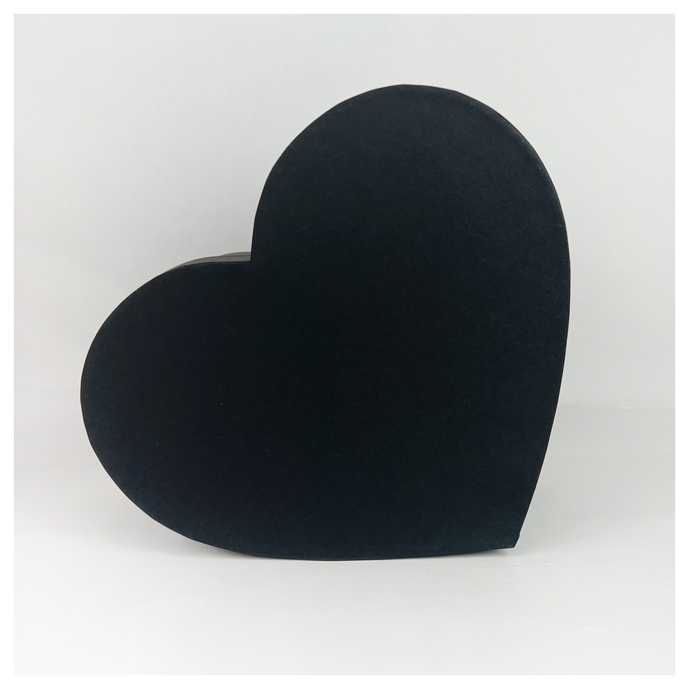Коробка серце чорне 25*21*12 см