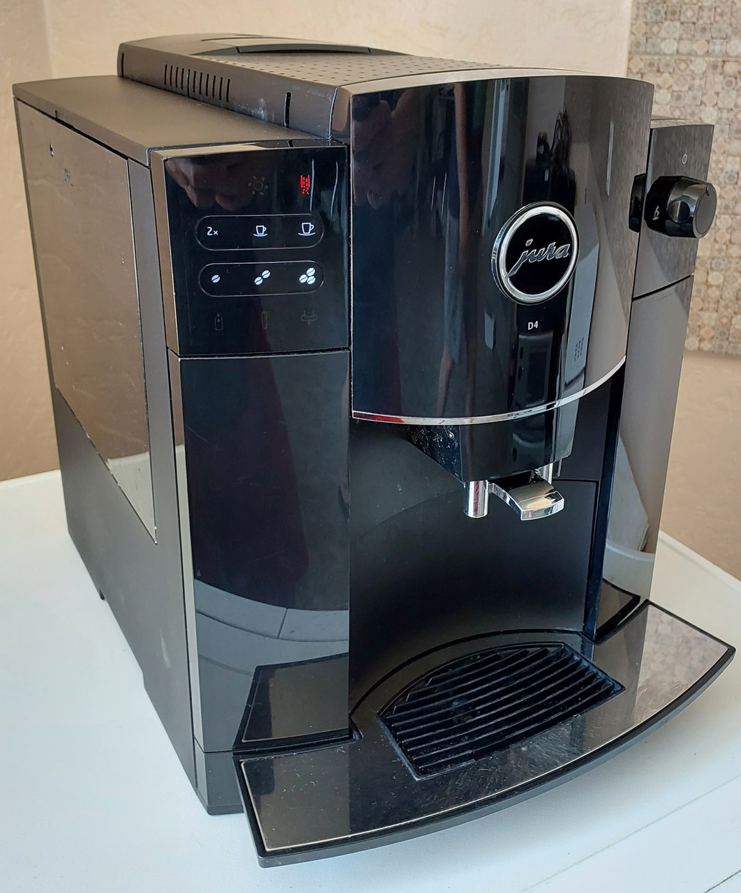 Jura D4 кавомашина кавоварка преміум класу чорна б/у Smart Connect