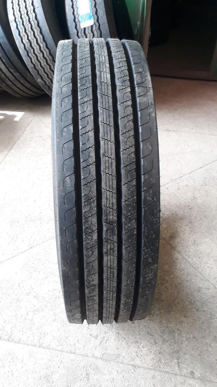 Вантажна шина Semperit RUNNER F2 315/80 R 22.5 156/150 L 20PR M+S 3PMSF (рульова)