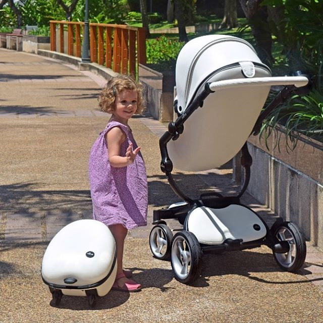 Прогулянкова коляска