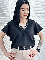 Блуза черного цвета из софта с коротким рукавом