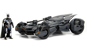 Машинка металева Jada Batman Ліга справедливості Бетмобіль із фігуркою Бетмена 1:24 (253215000)