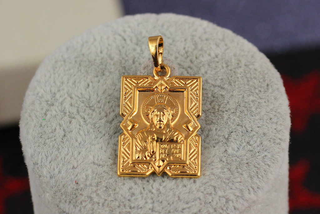 Ладанка Xuping Jewelry квадратна іконка з Ісусом 2 см золотиста