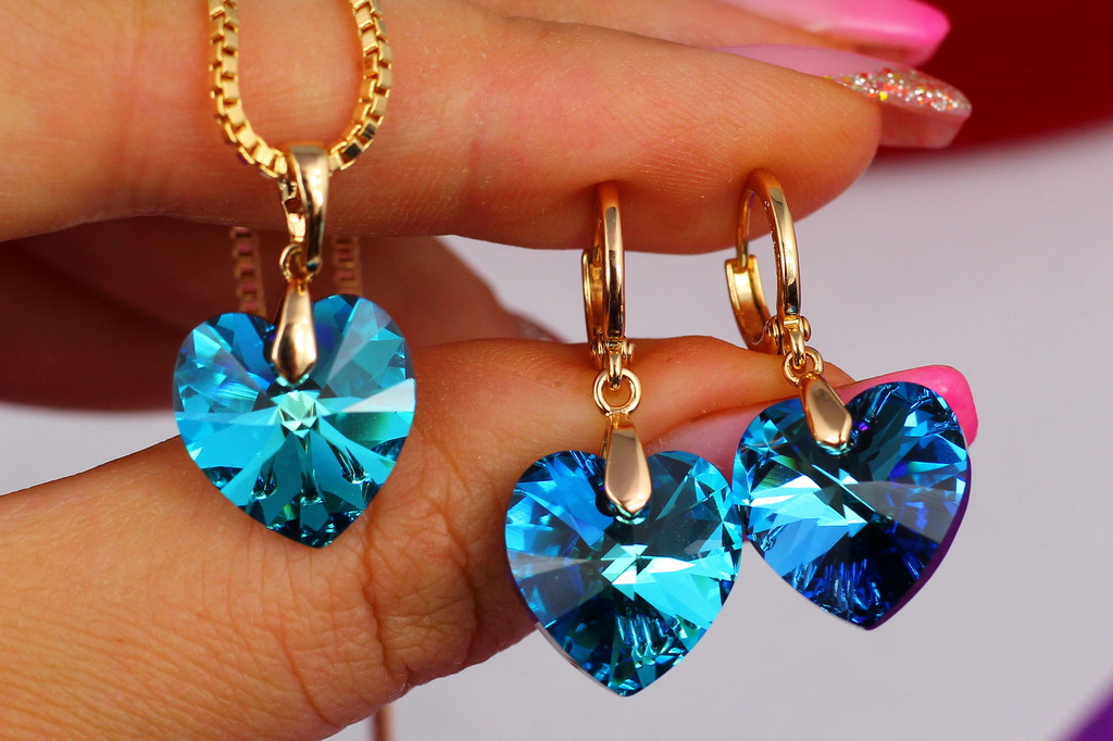 Набір Xuping Jewelry сережки і кулон Сваровскі сердечка хамелеон блакитні без ланцюга золотистий