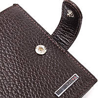 Вместительное мужское портмоне с хлястиком из натуральной кожи KARYA 21081 Коричневый Отличное качество