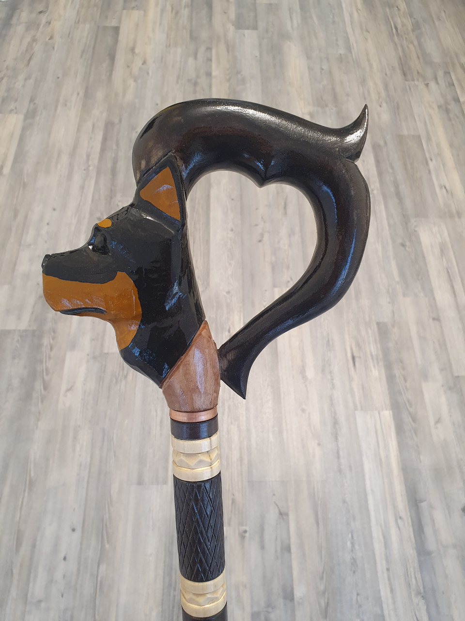 Тростина Доберман, ручної роботи, різьблена, дерев'яна, для ходьби