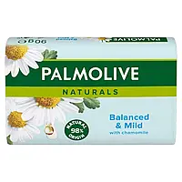 Твердое мыло с ароматом ромашки Palmolive Naturel 90г