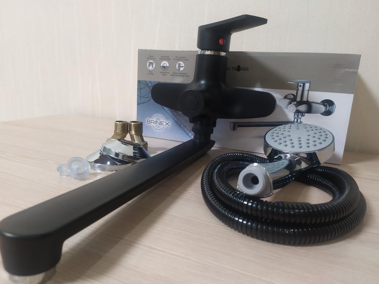 Змішувач для ванни та душу з довгим поворотним виливом термопластик Brinex 35В005-004 набір з лійкою та шланга, фото 1