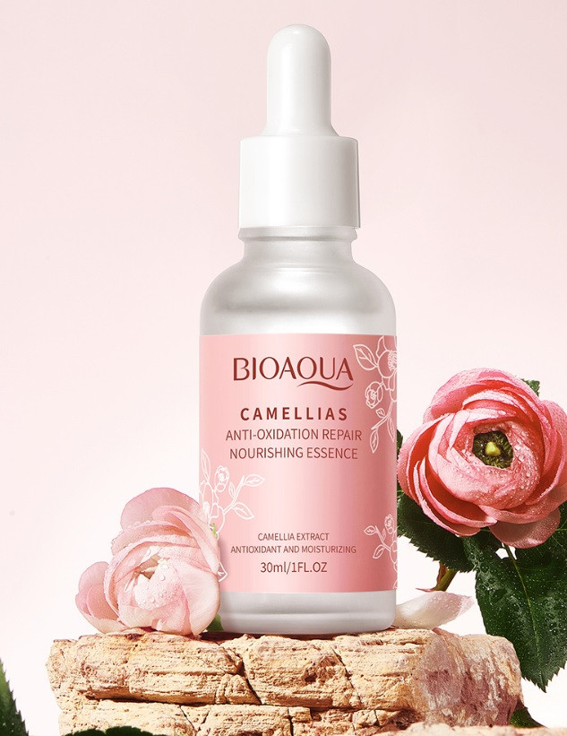 Зволожуюча есенція для обличчя з екстрактом камелії Bioaqua Camellias Anti-Oxidation Repair Nourishing Essence, 30 мл
