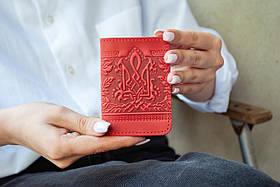 Обкладинка для ID паспорта  з прозорим відділом жіночя  шкіряна червона з тисненням Калина