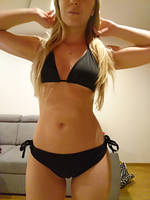 Жіночий купальник бікіні на зав'язках чорного кольору