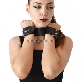 Нашийник з наручниками з натуральної шкіри Art of Sex — Bondage Collar with Handcuffs