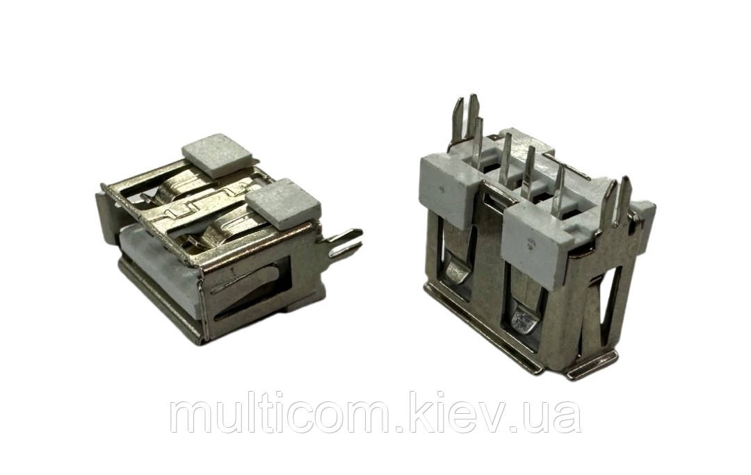 01-08-040. Гніздо USB тип А монтажне, прямі контакти