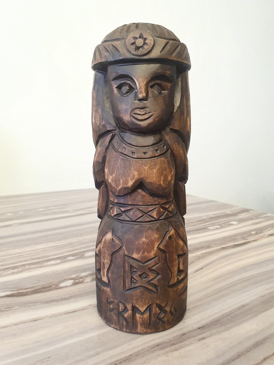 Статуетка Фрейя, скандинавська / німецька богиня вікінгів, дерево, ручна робота