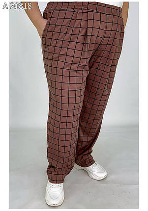 Кремові в клітинку жіночі літні штани з французького трикотажу батал з 66 по 76 розмір, фото 2
