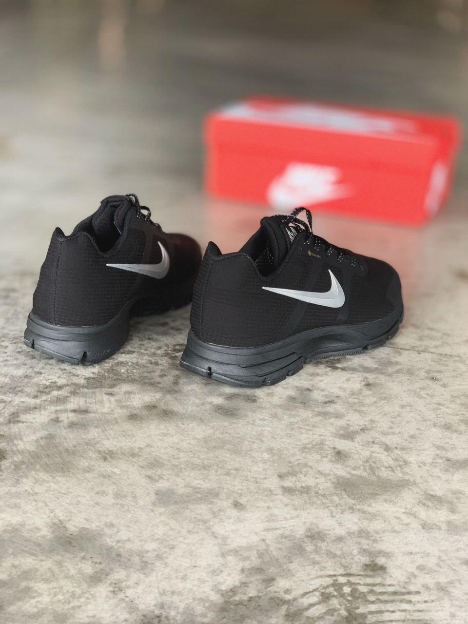 Nike pegasus 30 black and white sales