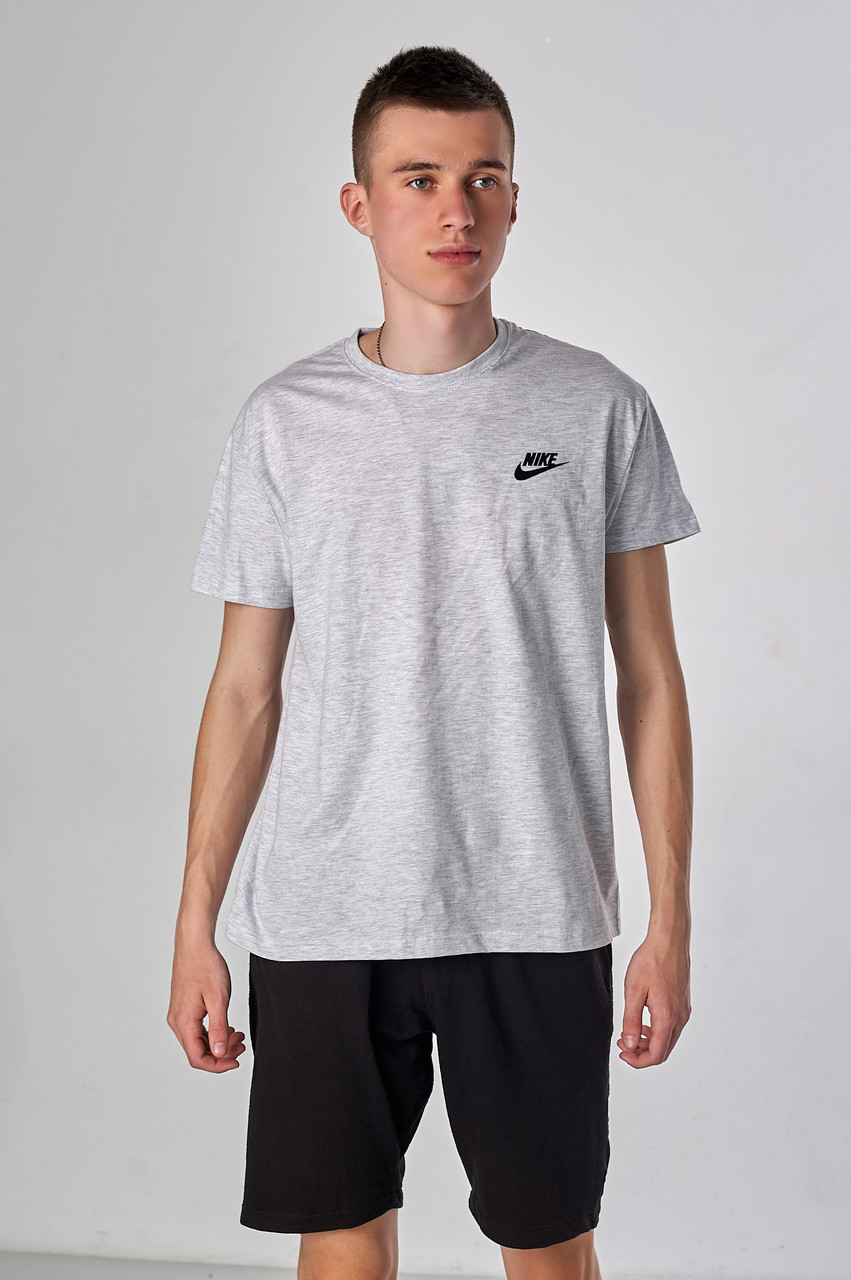 Чоловіча футболка Nike, сірого кольору