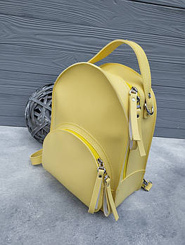 Рюкзак жіночий стильний міський на блискавки з кишенею 22*25 см Nata жовтий