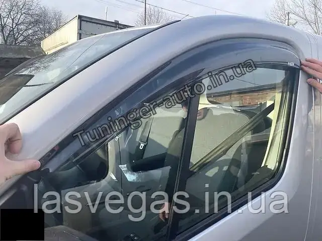 Дефлекторы окон (ветровики) Opel Vivaro 2014-2019 (HIC/Тайвань)