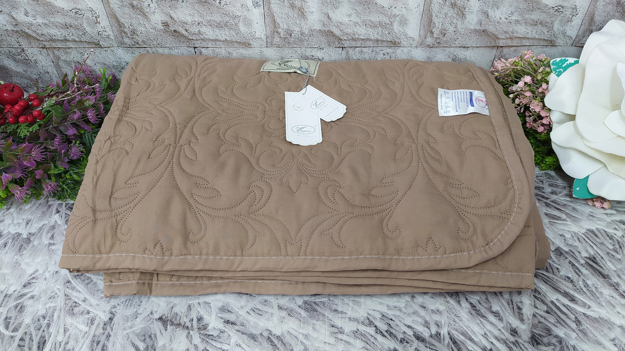 Покривало евро розмір 220х240 см стьобане з наповнювачем в сумці Koloco S-2040