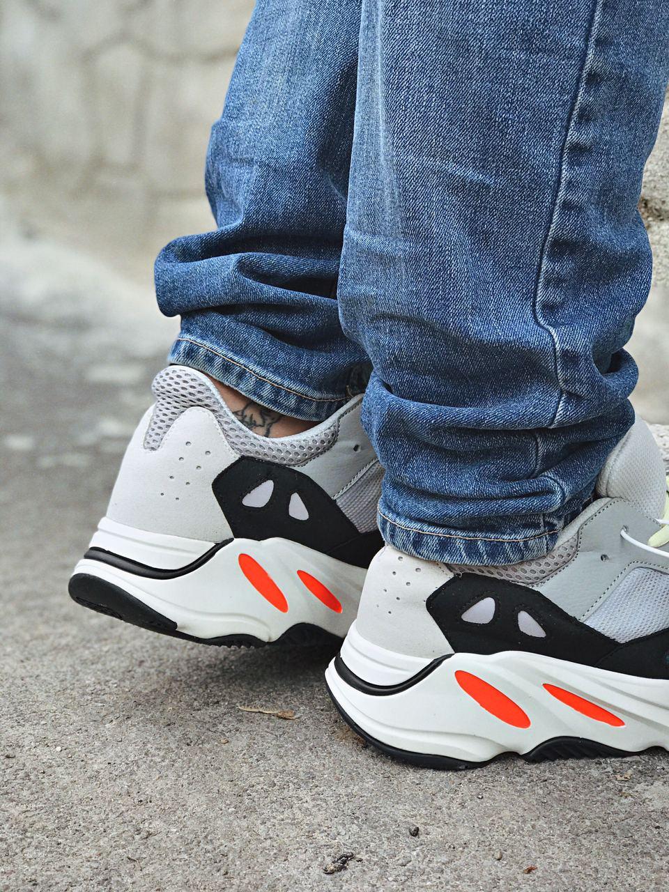 Adidas yeezy 700 top boost wave runner цена