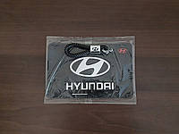 Набір з логотипом Хюндай Hyundai, силіконовий килимок на торпеду авто, плетений шкіряний брелок для авто ключів
