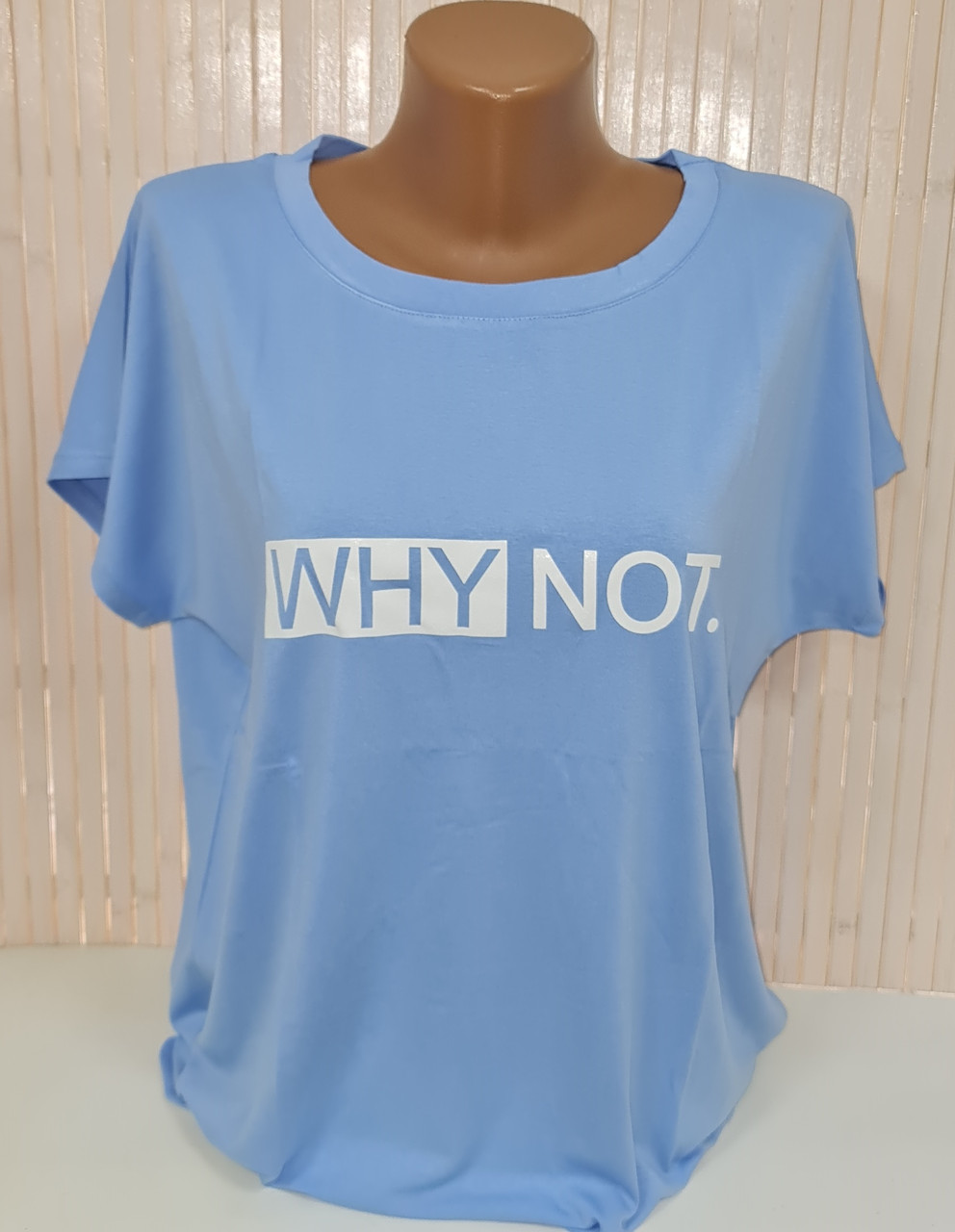 Футболка жіноча з написом і принтом віскоза батал блакитна, великі розміри 50-56