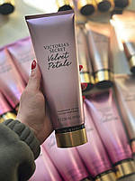 Лосьон для тела Velvet Petals Victoria's Secret, 236 мл