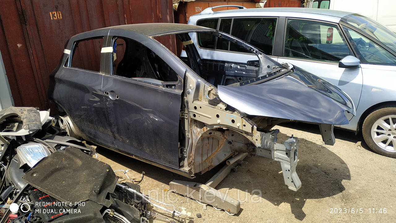 Кузов з документами, сірий Renault ZOE б/в