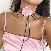Чокер на шею Роза розовая из атласа на замшевом шнурке