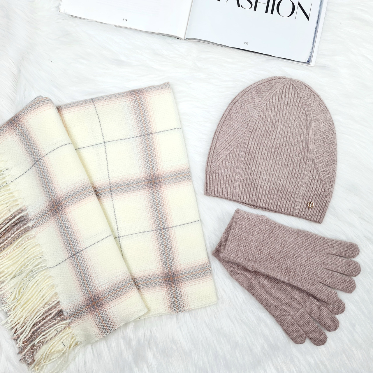 Комплект жіночий зимовий ангора з вовною (шапка+шарф+рукавички) ODYSSEY 56-58 см різнокольоровий 12242 - 8008 - 4072, фото 1