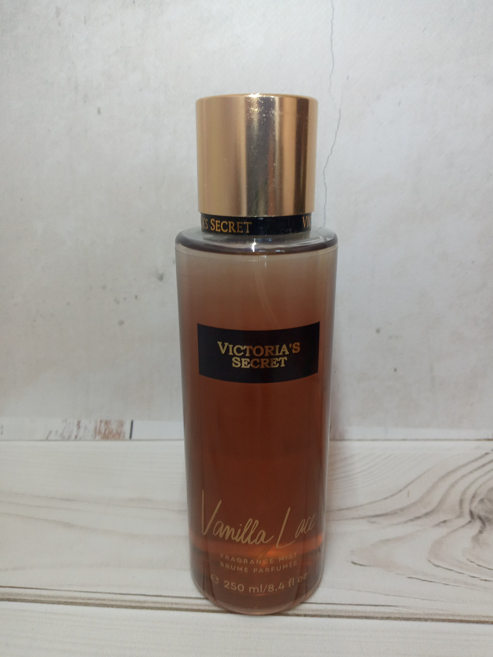 Парфумований спрей для тіла Victoria Secret Vanilla Lace-250 мл