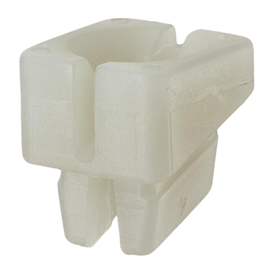 Втулки, вставки Втулка з квадратним капелюшком — Toyota Avensis