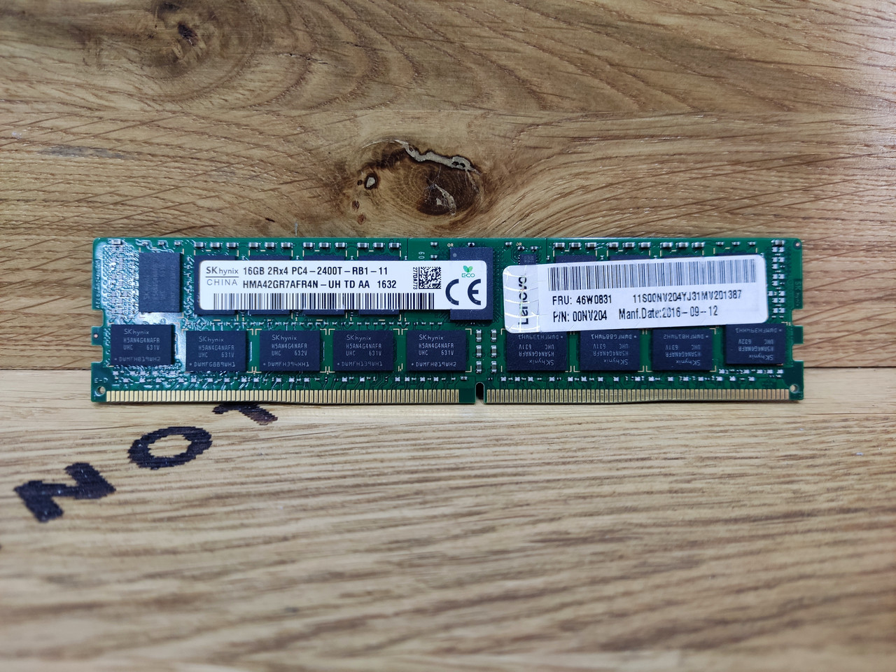 Серверна оперативна пам'ять SK HYNIX DDR4 DIMM 16GB 2Rx4 PC4-2400T-RB1-11 (HMA42GR7AFR4N-UH) Вживана