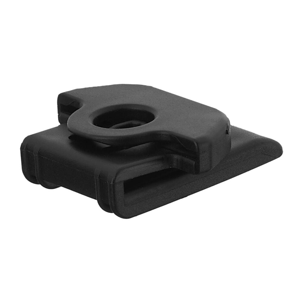 Фіксатори, закладні закладна під саморіз — Nissan 370z