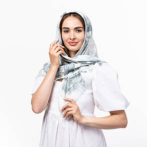 Тоненька кашемірова хустка розміром 100х100см з абстрактним принтом