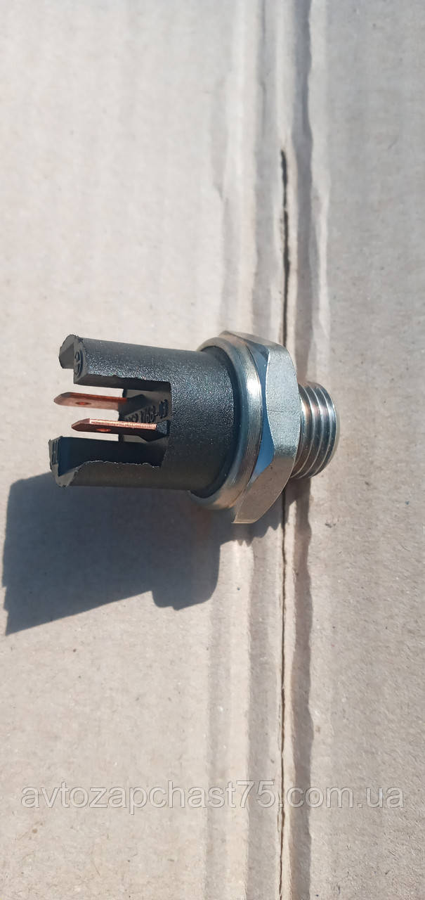 Установить датчик заднего хода. Датчик заднего хода киа спортейдж 2 механика артикул. Honda prelude 4 датчик заднего хода. Установить датчик заднего хода. Датчик заднего хода газон.