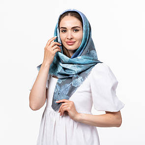 Тоненька кашемірова хустка розміром 100х100см з абстрактним принтом