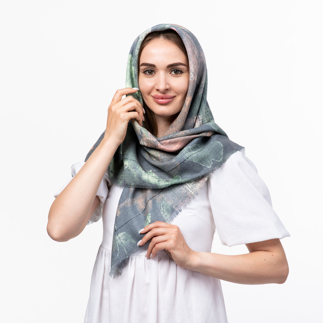 Тоненька кашемірова хустка розміром 100х100см з абстрактним принтом, фото 1