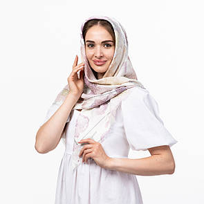 Тоненька кашемірова хустка розміром 100х100см з абстрактним принтом