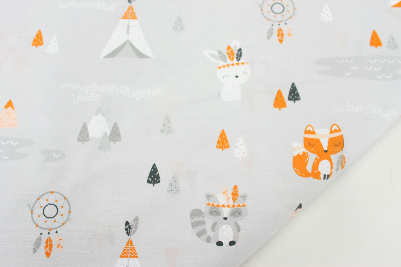 Тканина бязь "Звірята індіанці та вігвами" на світло-сірому фоні № 1253, фото 1